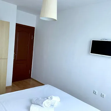 Floral, First Sea Line Coast Apartman *