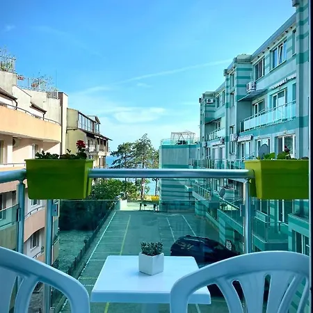 Apartman Floral, First Sea Line Coast