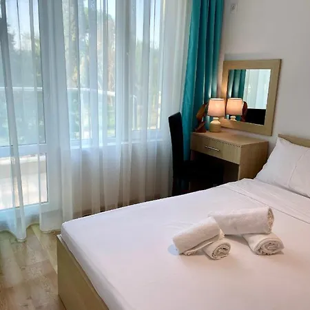 Apartman Floral, First Sea Line Coast *