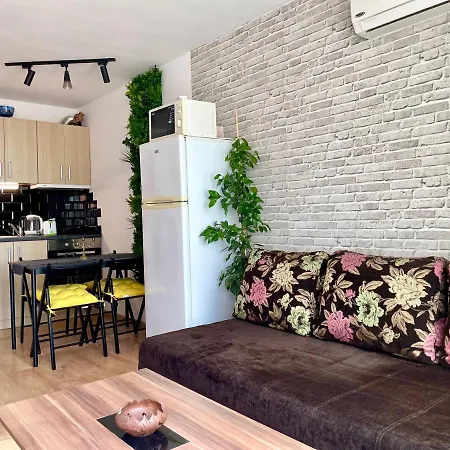 Apartman Floral, First Sea Line Coast