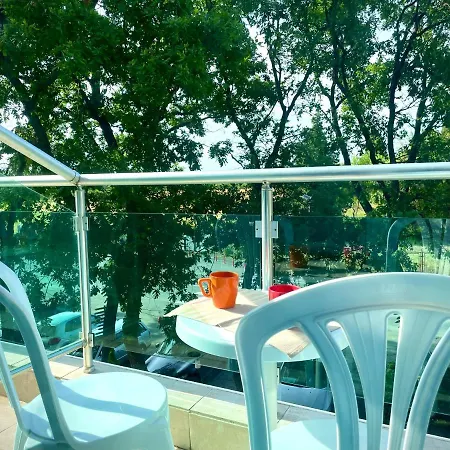 Floral, First Sea Line Coast Apartman Pomorie