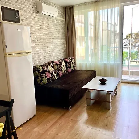 Apartman Floral, First Sea Line Coast *