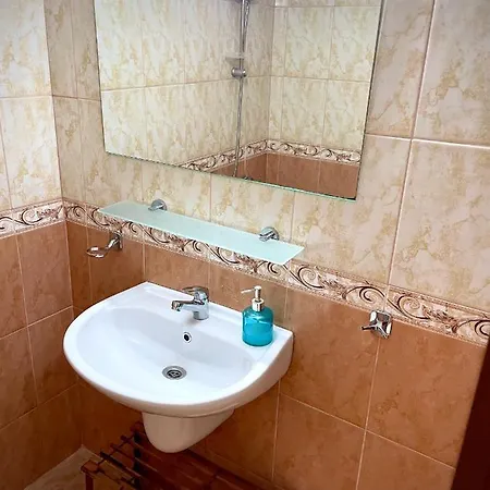 Floral, First Sea Line Coast Apartman *