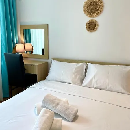 Floral, First Sea Line Coast Apartman *