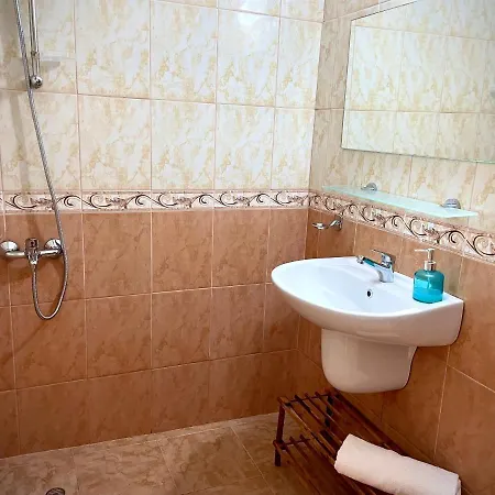 Apartman Floral, First Sea Line Coast *